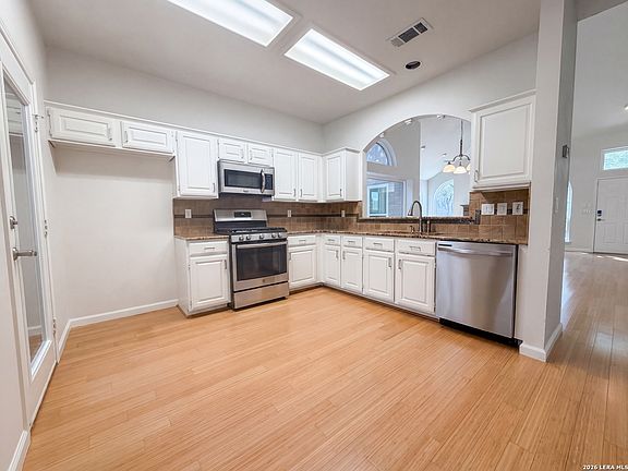 2nd image of 2042 CHITTIM TRAIL DR