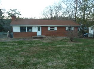 609 Centeroak Dr, Knoxville, TN 37920