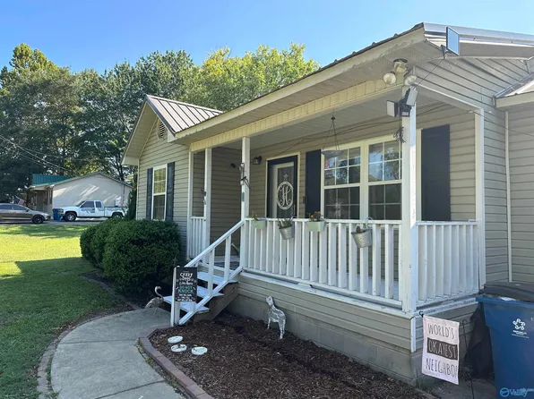744 Lookout Dr, Arab, AL 35016