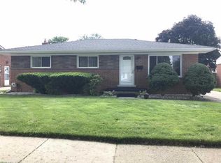 26751 Wexford Rd, Warren, MI 48091