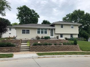 7727 Nina St, Omaha, NE 68124