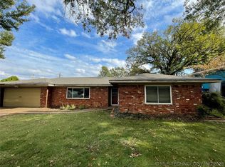 1739 S Erie Pl, Tulsa, OK 74112