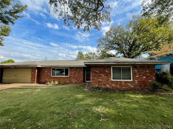 1739 S Erie Pl, Tulsa, OK 74112