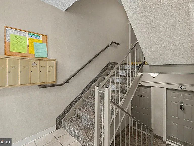 12102 Green Leaf Ct #201 — Photo 24