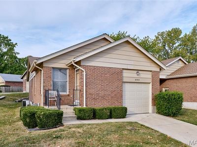 6595 Dolphin Cir E, Florissant, MO, 63033