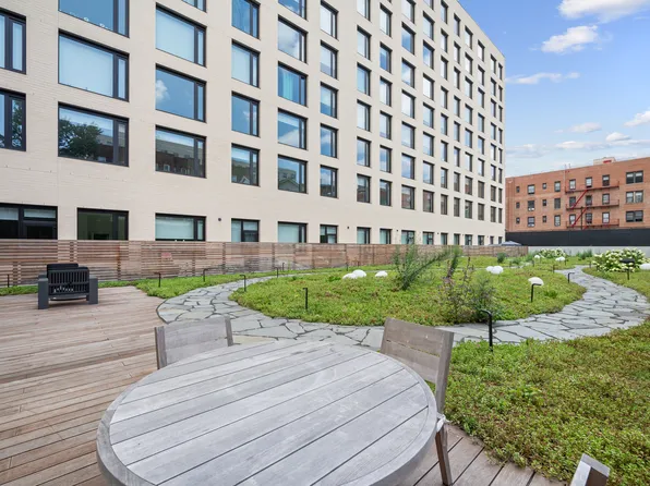 153-10 88th Avenue image 12 of 17