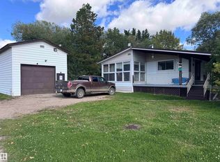 4713 51st St, Clyde, AB T0G 0P0