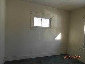 5th image of 16679 Lipton Ave