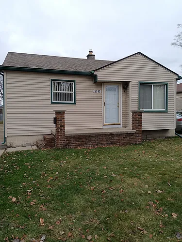 5743 N Silvery Ln Photo 1