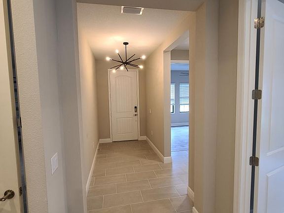 4th image of 240 Corsano Dr
