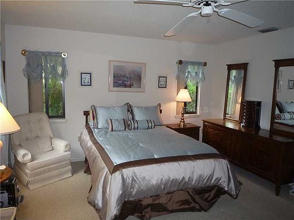 5th image of 104 Cedar Way