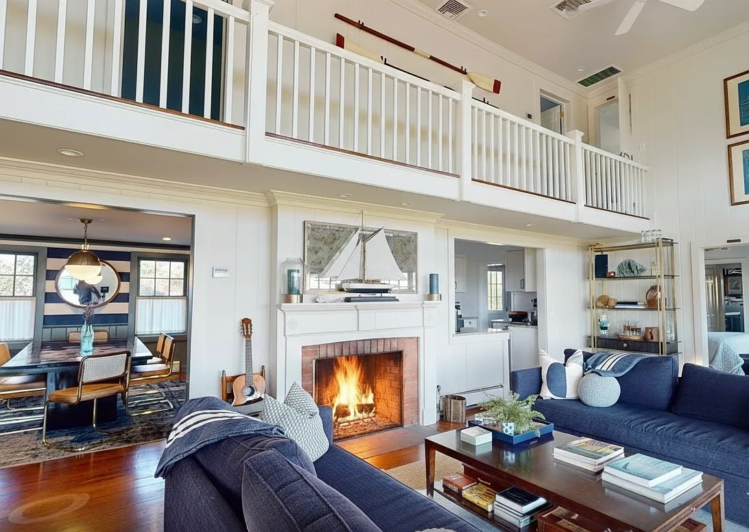 Baylight Haven by Rove - Luxe Home with Bay Views — Photo 2