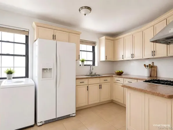 136-33 68th Drive #A, Flushing, NY 11367