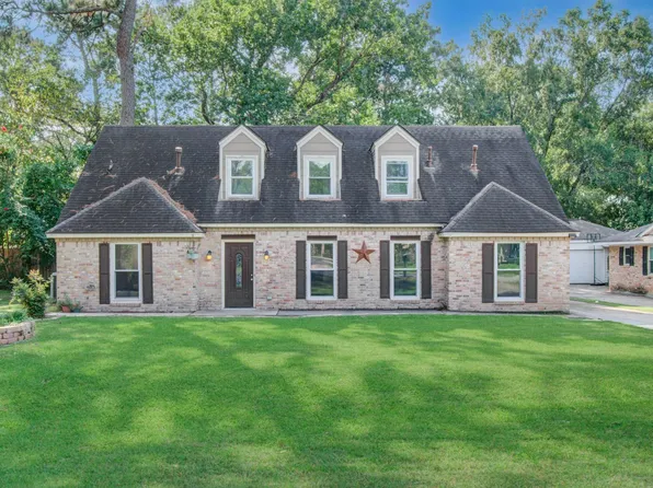 674 Ravensworth Dr, Conroe, TX 77302
