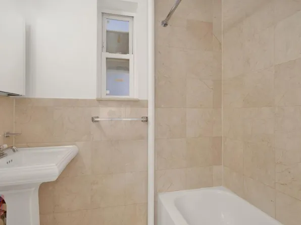 221 East 23rd Street image 8 of 8