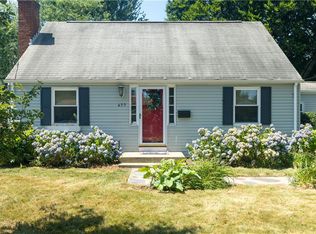 477 Buttonwoods Ave, Warwick, RI 02886