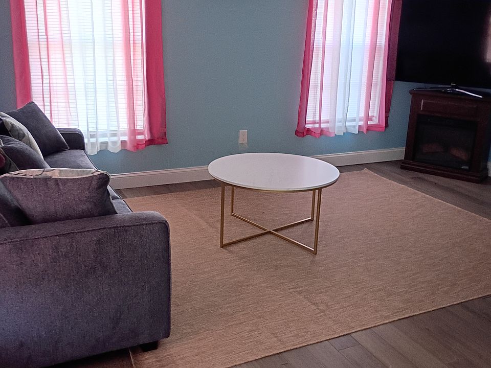 1st image of 3189 Angelica St
