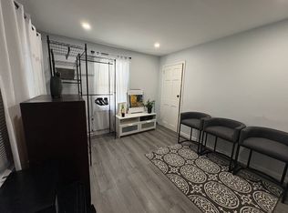 (Undisclosed Address), West Hempstead, NY 11552