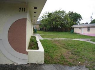 711 SW 6th St #2, Dania, FL 33004