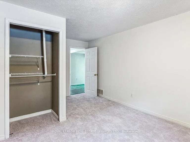82 Whitlaw Way — Photo 28