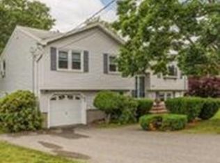 23 Sunset Dr, Wakefield, MA 01880