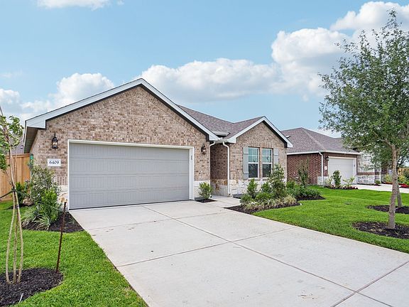 The Henderson floorplan in Massey Oaks of Pearland, TX.