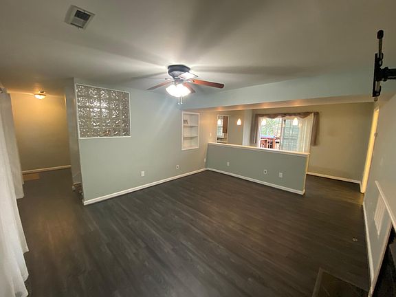 5th image of 7436 Buchanan Dr