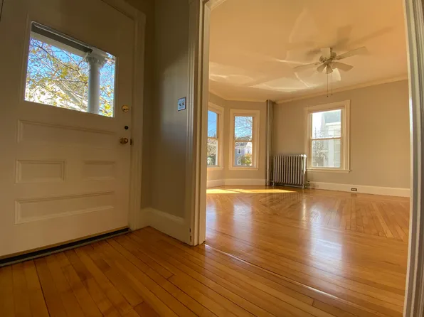 26 North St #1, Portland, ME 04101