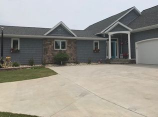 8132 Garth Point Ln #2525, Rapid River, MI 49878