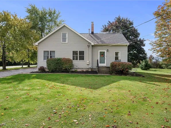 8475 Mulberry Rd, Chesterland, OH 44026