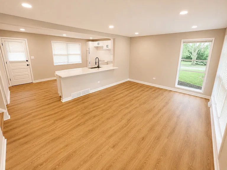 14603 S Avalon Ave — Photo 4