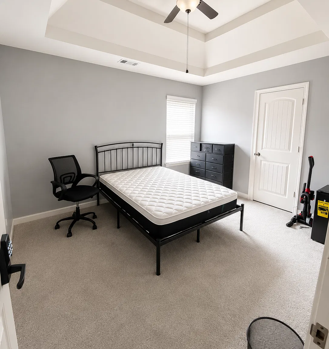 1592 Pressley Ln — Photo 1