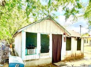 320 N Mulberry St, Pearsall, TX 78061