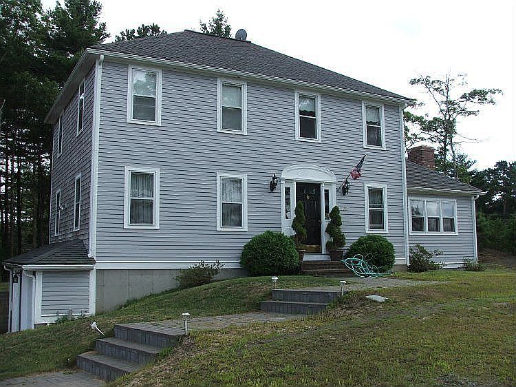 1st image of 20 Wyndham Hill Dr