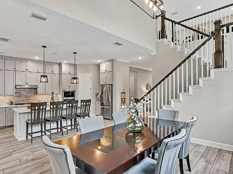 694 Navigators Rd — Photo 3