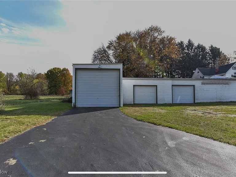 2445 Newton Tomlinson Rd — Photo 9