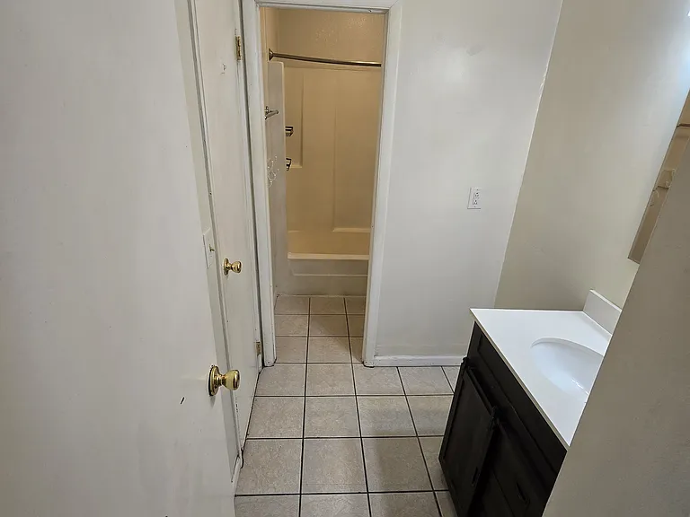 2 Lawnview Rd #3 — Photo 13
