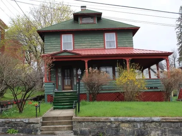 182 Madison Avenue, Berlin, NH 03570