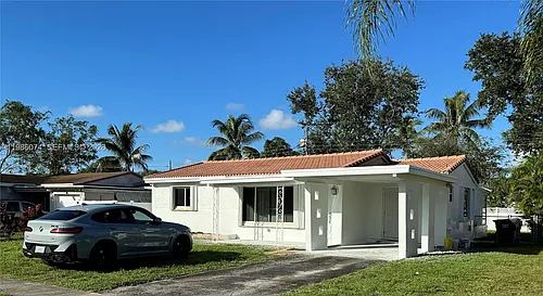 2400 N 57th Way Photo 1