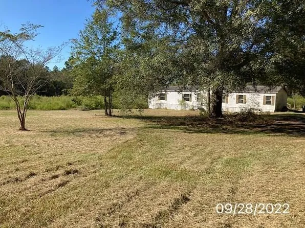 251 Lazy Bear Rd, Norman Park, GA 31771