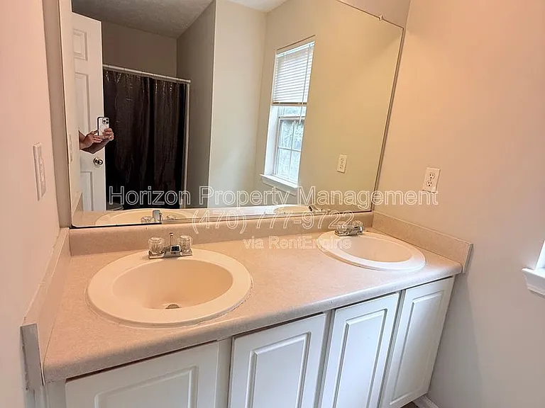51 Hampton Dr — Photo 17