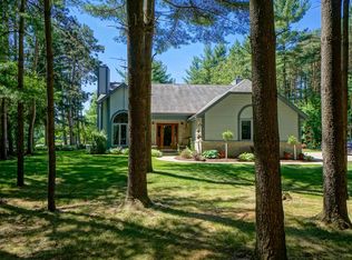 S31W38563 School Section Lake Rd, Dousman, WI 53118