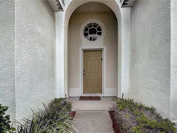 4th image of 8122 Sun Palm Dr