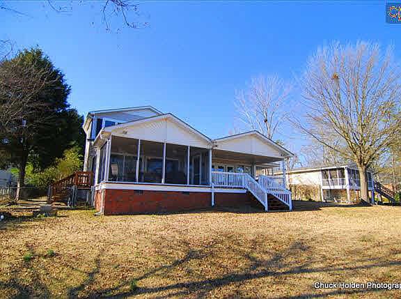 3rd image of 162 Lakeshore Dr