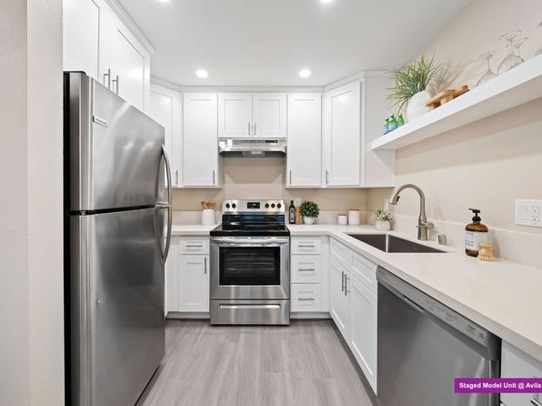 200 San Luis St #9