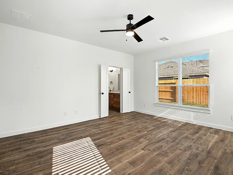 4A | 4 Bed / 2.5 Bath - Master Bedroom