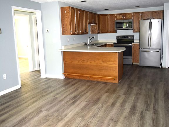 4th image of 2 New Colony Drive #21