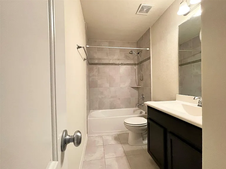 3010 Overbrook Meadow Ln — Photo 30