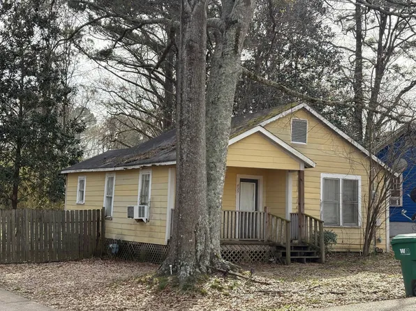 623 Fairground St, Kosciusko, MS 39090