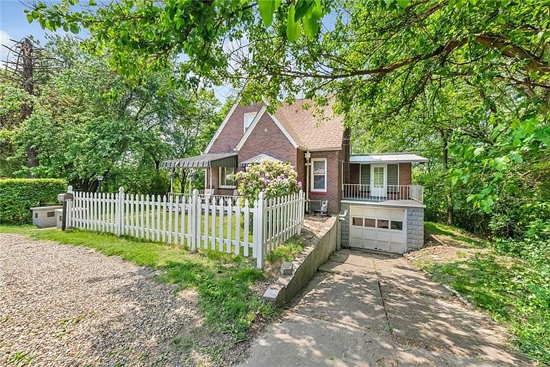 513 Stephen St, Ambridge, PA 15003 Zillow